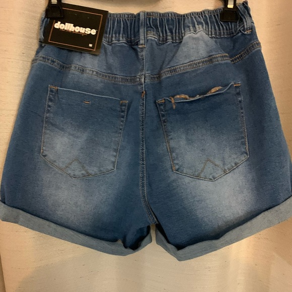 Dollhouse shorts with tags - Picture 2 of 4